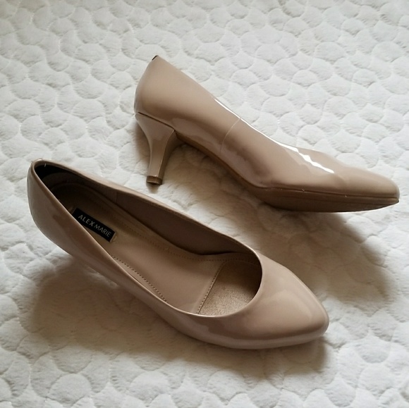alex marie pumps